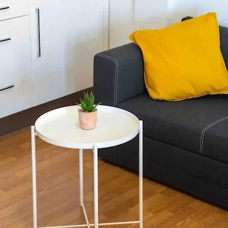 Comfortable In La Cala Apartment