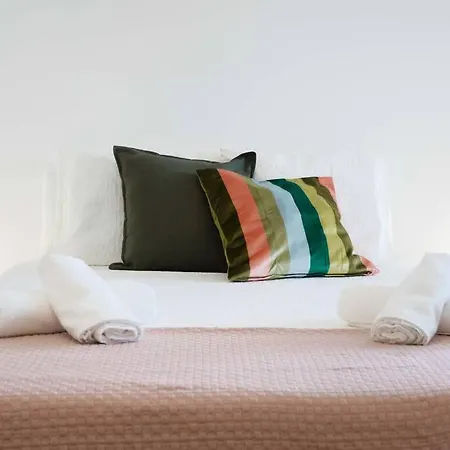 Comfortable In La Cala Apartment